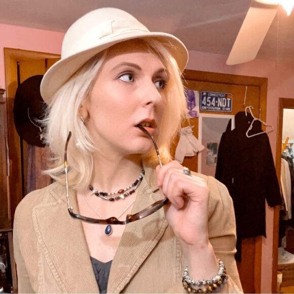 Vintage Cream Felted 1960s Ladies’ Hat - Picture 1 of 14